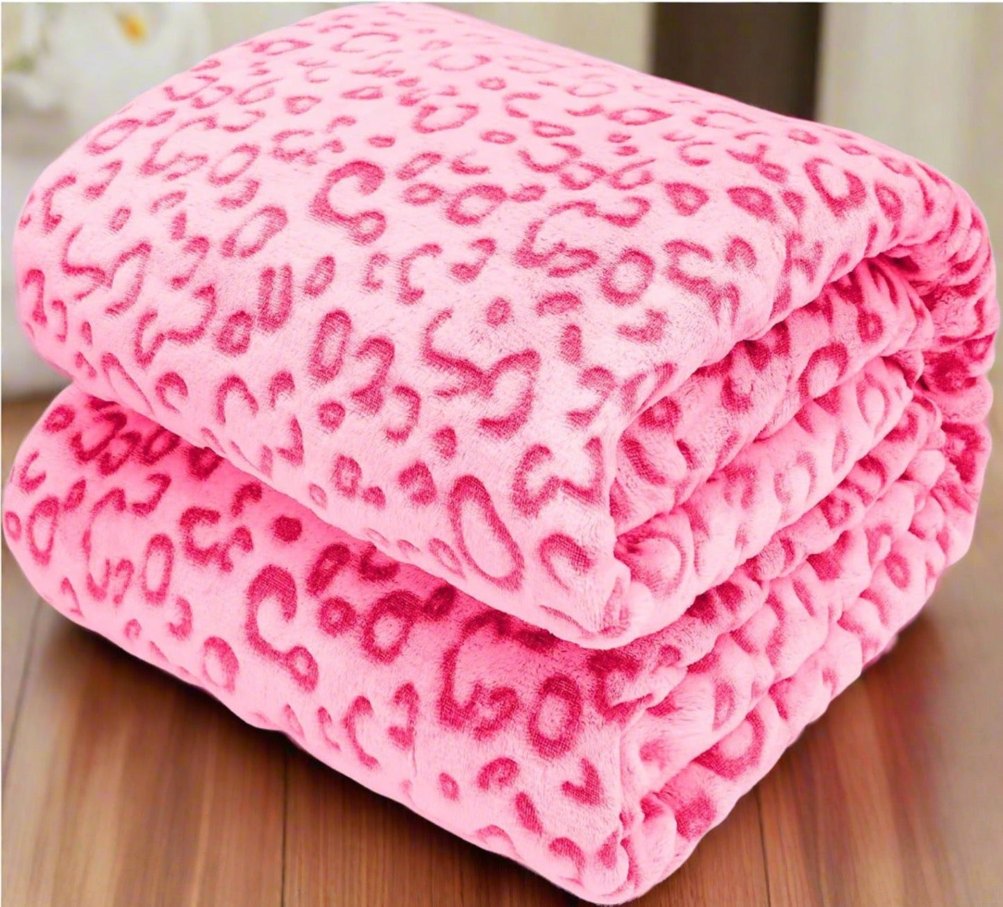 Warm Blanket Y2K Pink Fleece Throw Blanket for Bedroom - StudySphere